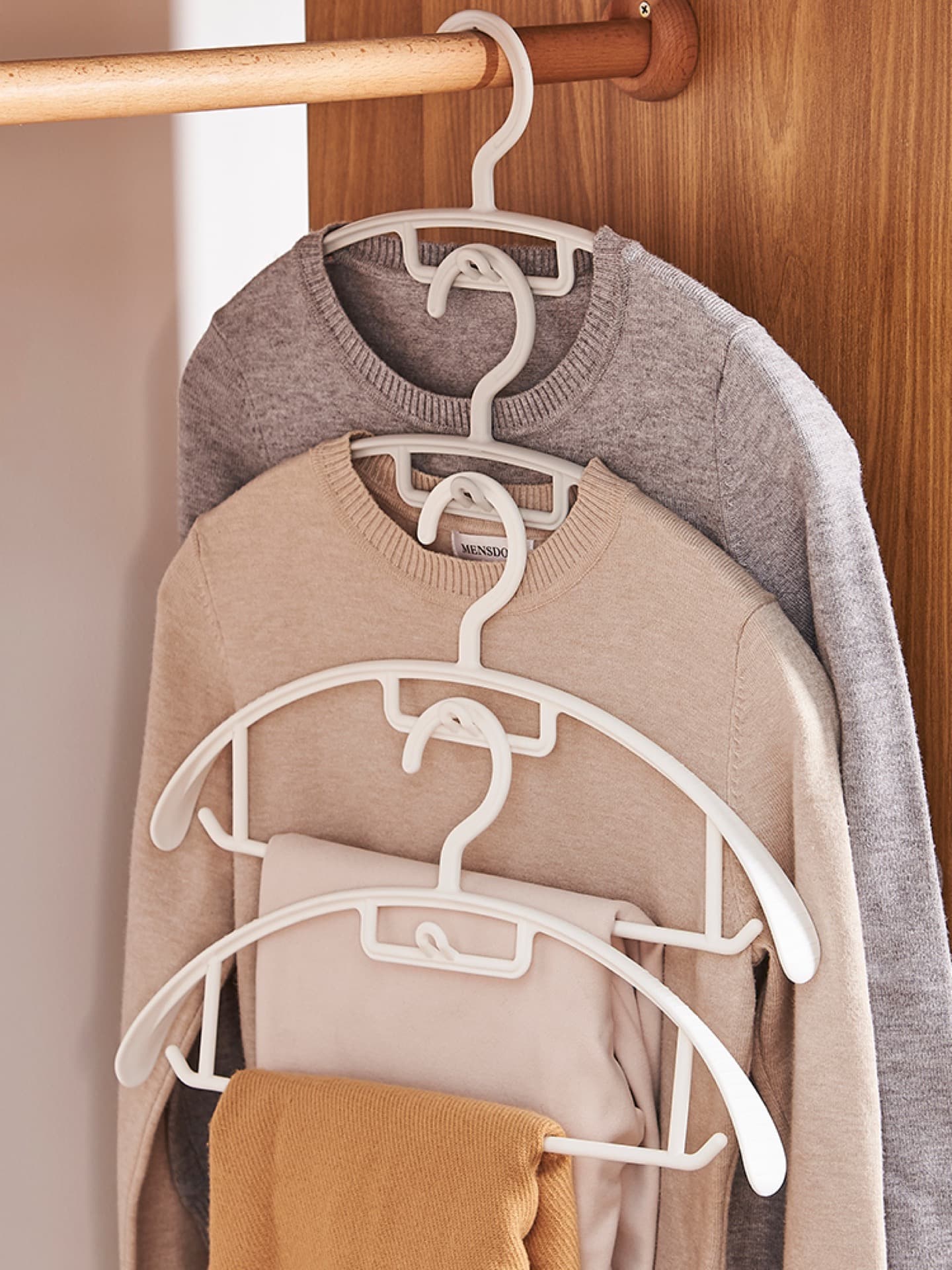 Plastic Hangers product examples from Zhensheng